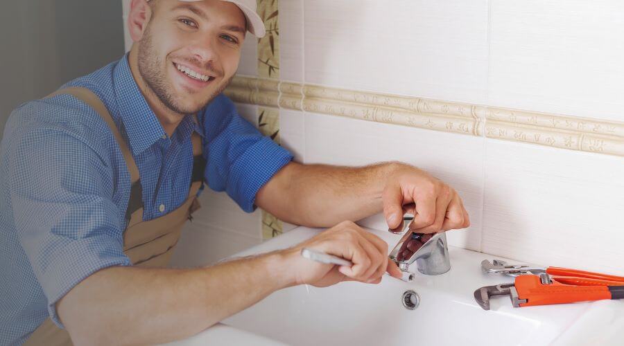 Handle or spout repair in Dallas Center, IA